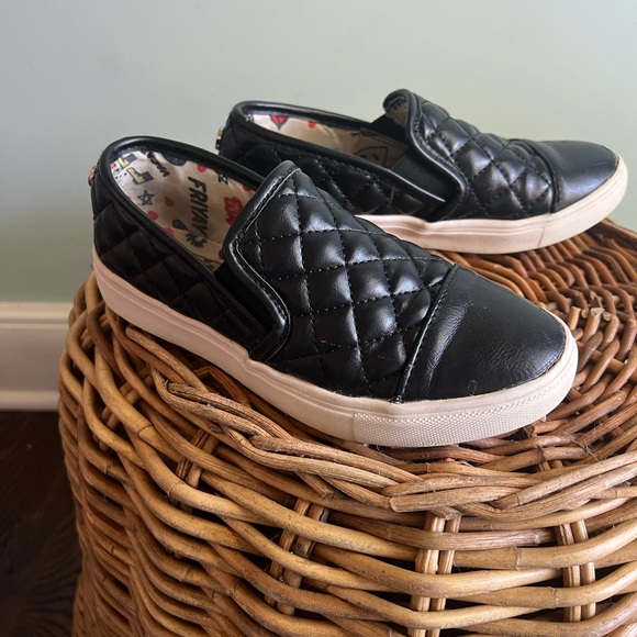 Steve Madden, Zaander Slip-On girls Sneaker black size 1 - Picture 4 of 6